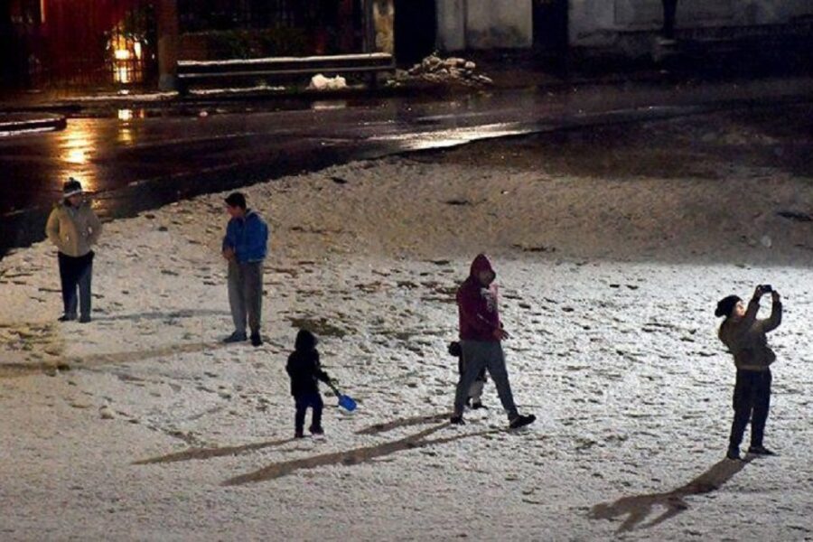 Frío en todo el país: rige advertencia violeta y nieva en varias provincias (incluye a Entre Ríos)