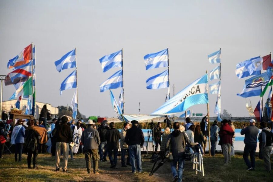 Masiva protesta del campo contra el Gobierno en todo el país (presencia entrerriana)