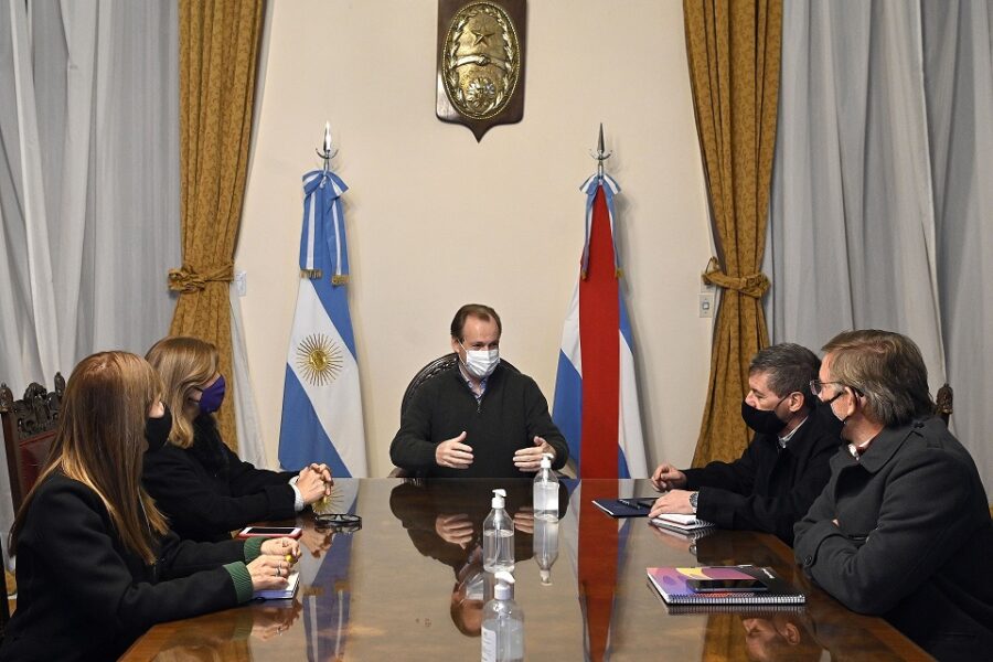 Bordet analizó con sus ministros la situación sanitaria de la provincia