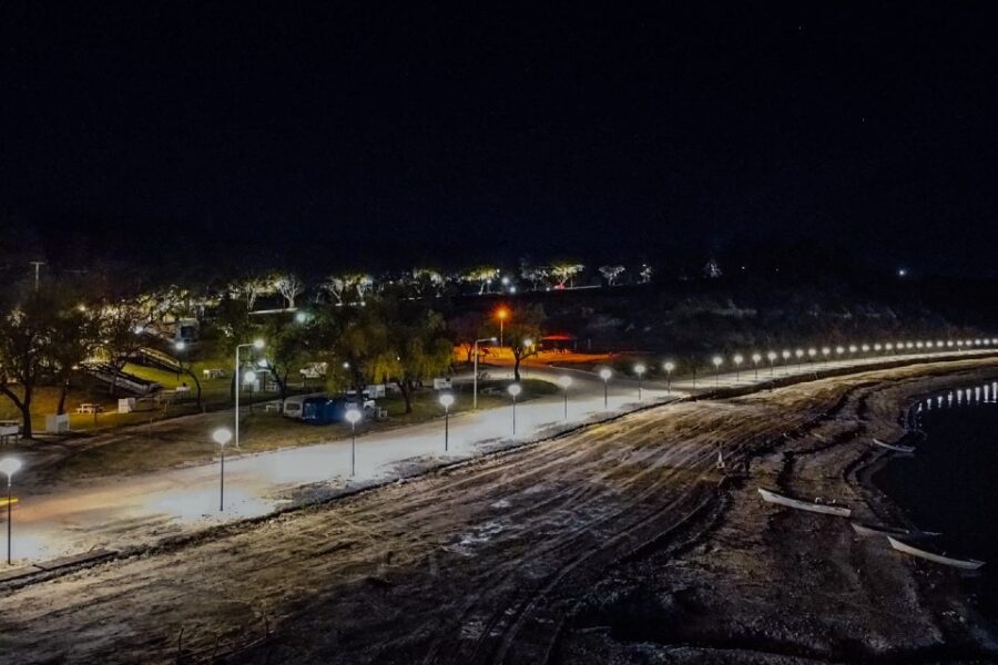 La costanera ya luce sus nuevas luces