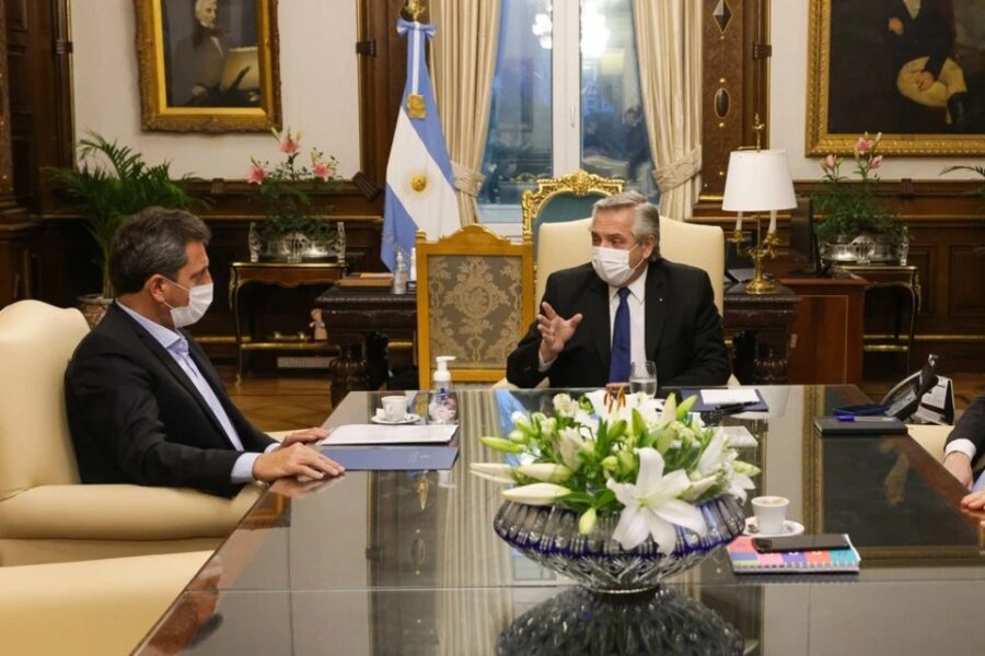 A horas del cierre de listas: larga estadía de Sergio Massa, un gobernador (Bordet) y un desfile de candidatos en Casa Rosada