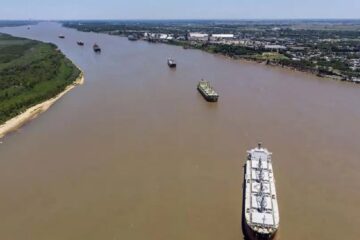 Hidrovía: trabajadores del dragado anunciaron un paro por falta de definición del Gobierno