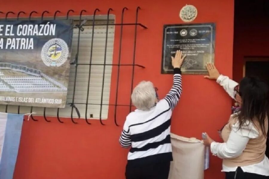 Emotivo acto para recordar a un héroe de Malvinas: “Si nos unimos, podemos recuperar las islas” (homenaje a ciudadano de Colón)