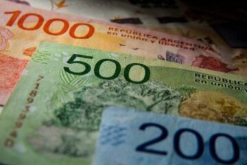 El Frente de Todos presentó un proyecto para subir los salarios por decreto (mención a diputado por Entre Ríos)