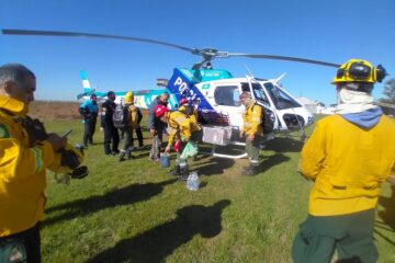 Brigadistas entrerrianos combaten incendios en islas del Delta