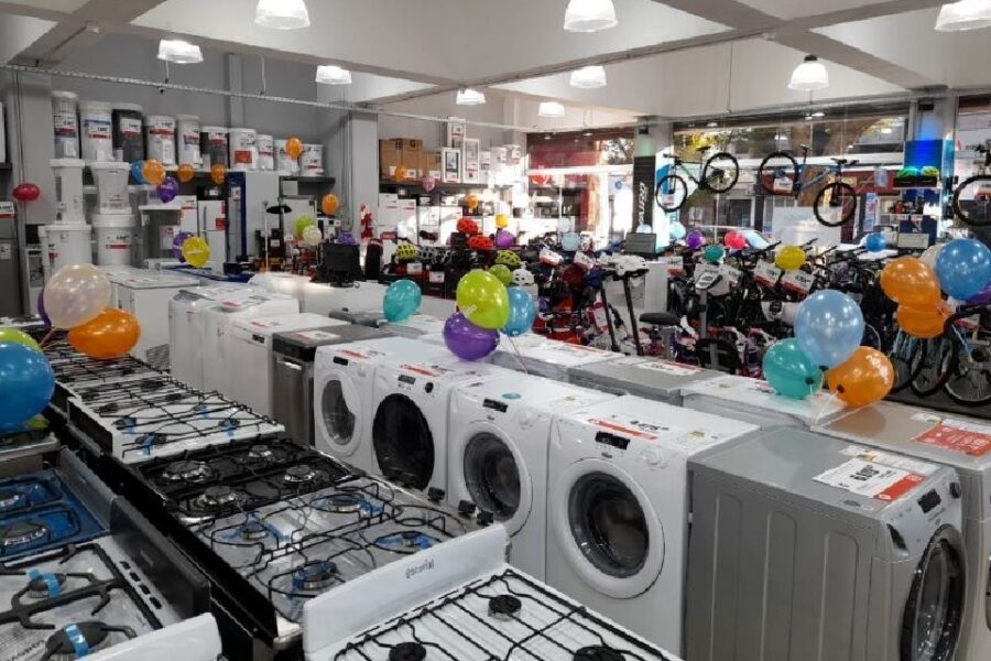 Las cadenas de electro del interior aprovechan la crisis de Garbarino para crecer (mención a Entre Ríos)