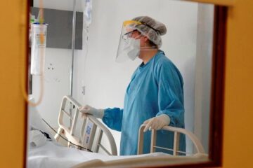 Aplicarán desde febrero terceras dosis