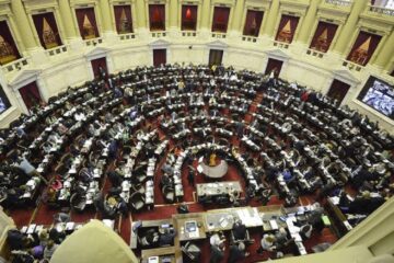 Más de un tercio de los diputados que finalizan sus mandatos buscará renovar sus bancas (mención a entrerrianos)
