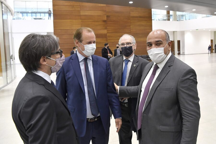 Bordet consiguió financiamiento por 40 millones de dólares para reparar caminos rurales