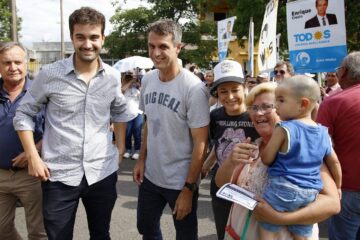 Los candidatos del Frente de Todos se reúnen en la casa del PJ