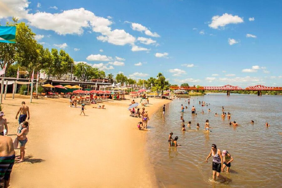 Feriado de fin de semana largo: 5 escapadas a menos de 300 kilómetros de Buenos Aires (destinos entrerrianos)