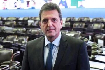 Sergio Massa: “La decisión del Gobierno es generar inversión y ahorro en ladrillos” (mención al gobernador y a diputado por Entre Ríos)