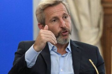 Denuncian a Frigerio por supuestas irregularidades