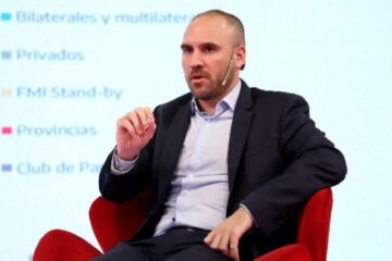 Por decreto, el Gobierno prorroga el Presupuesto 2021 (mención a Bordet)