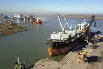 Argentina pierde hasta u$s7000 millones al año por no tener barcos propios (mención a la Hidrovía Paraná)