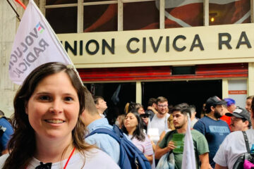 Asume en el Comité Nacional mientras analizan sancionarla en Entre Ríos