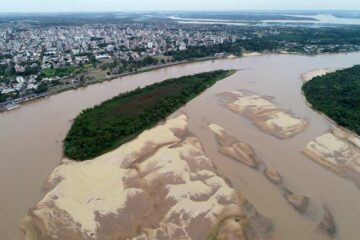 La bajante histórica acelera la agonía del Canal Emilio Mitre (mención a canal entrerriano)