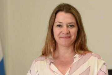 Una mujer para reemplazar a Castrillón