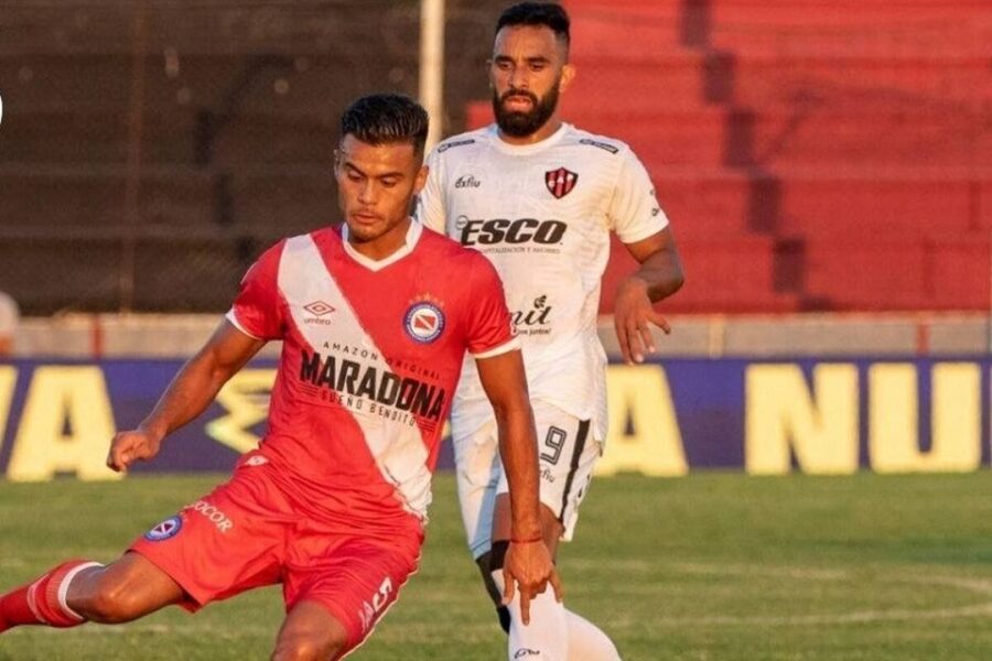 Argentinos superó 1-0 a Patronato en el inicio del torneo