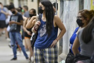 Marzo comenzó con 3520 nuevos contagios y 105 muertos de Covid-19 en la Argentina (datos de Entre Ríos)