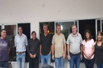 Koch juntó intendentes de su departamento