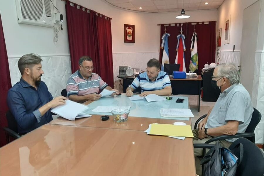 Avanza la obra de red colectora cloacal de Bº El Progreso