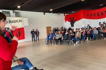 Varisco afianza vínculos en la UCR