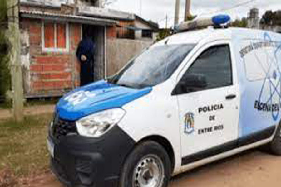 (Sucedió en Entre Ríos) Nene de dos años murió tras llegar a un hospital con quemaduras, sarna y golpes: detuvieron a la mamá y al padrastro