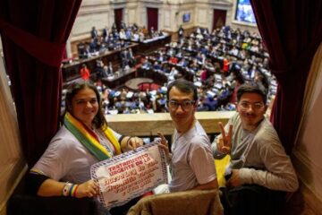 (Mención a diputada entrerriana) Diputados aprobó y giró al Senado la nueva ley integral de VIH, tuberculosis y hepatitis