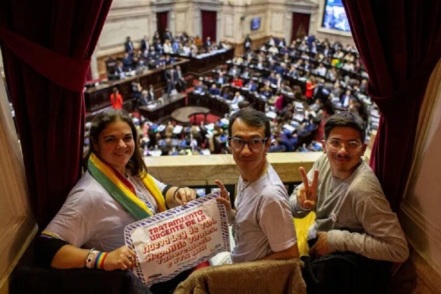 (Mención a diputada entrerriana) Diputados aprobó y giró al Senado la nueva ley integral de VIH, tuberculosis y hepatitis