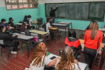 (Mención a Entre Ríos) Medidas polémicas: más provincias flexibilizan los criterios de promoción en la secundaria