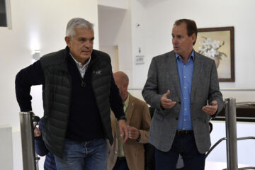 Julián Domínguez y Gustavo Bordet lanzaron el Plan GanAr en Entre Ríos se reunieron con productores avícolas