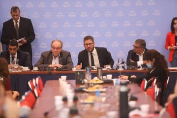 (Mención a legislador entrerriano) Diputados: semana de acción con Boleta única, Consejo de la Magistratura, alquileres y Compre Argentino