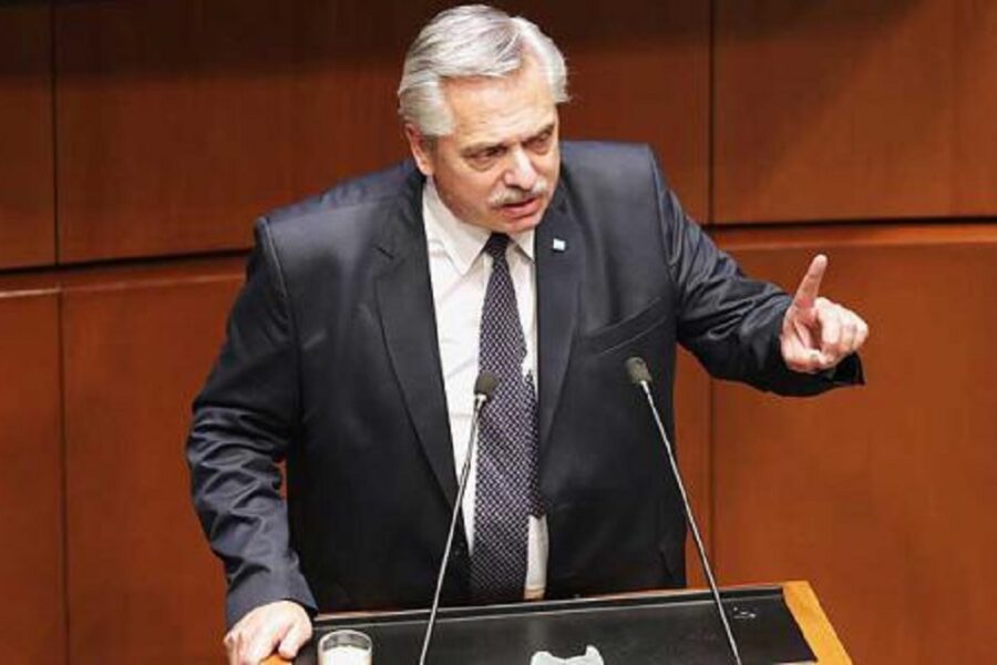 (Mención a Bordet) Alberto Fernández reaparece con nuevo eslogan, respaldando a Guzmán y apoyado en el PJ ortodoxo