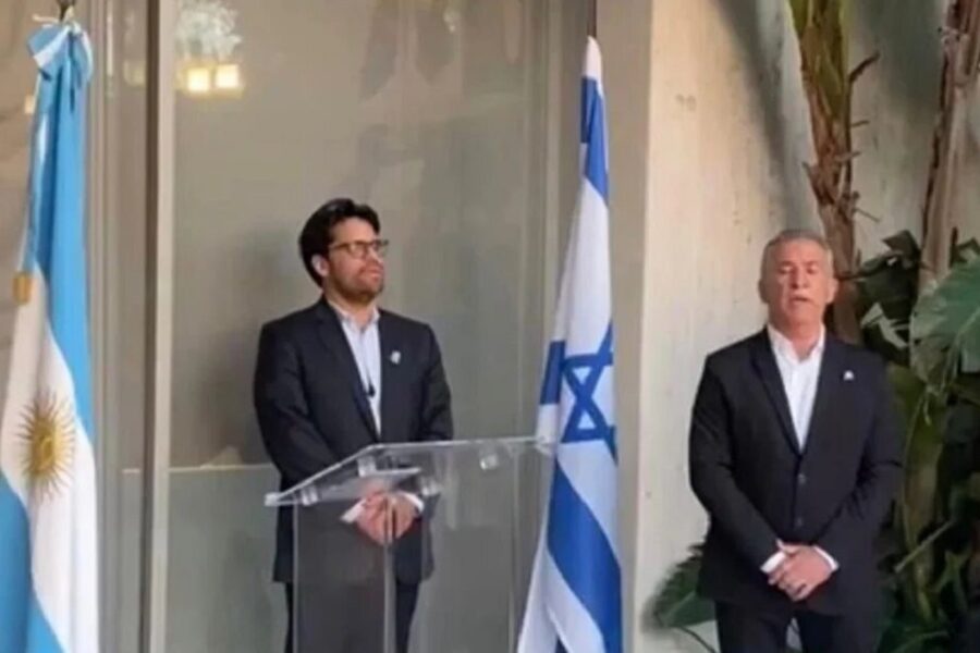 Urribarri no dejó la embajada de Israel y sigue la polémica