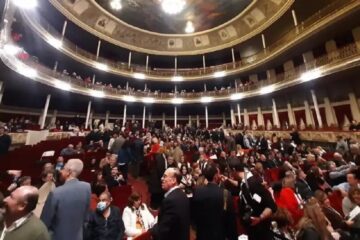 (Mención a la Convención de Gualeguaychú) Con un freno a Javier Milei, la Convención de la UCR pidió ampliar Juntos por el Cambio