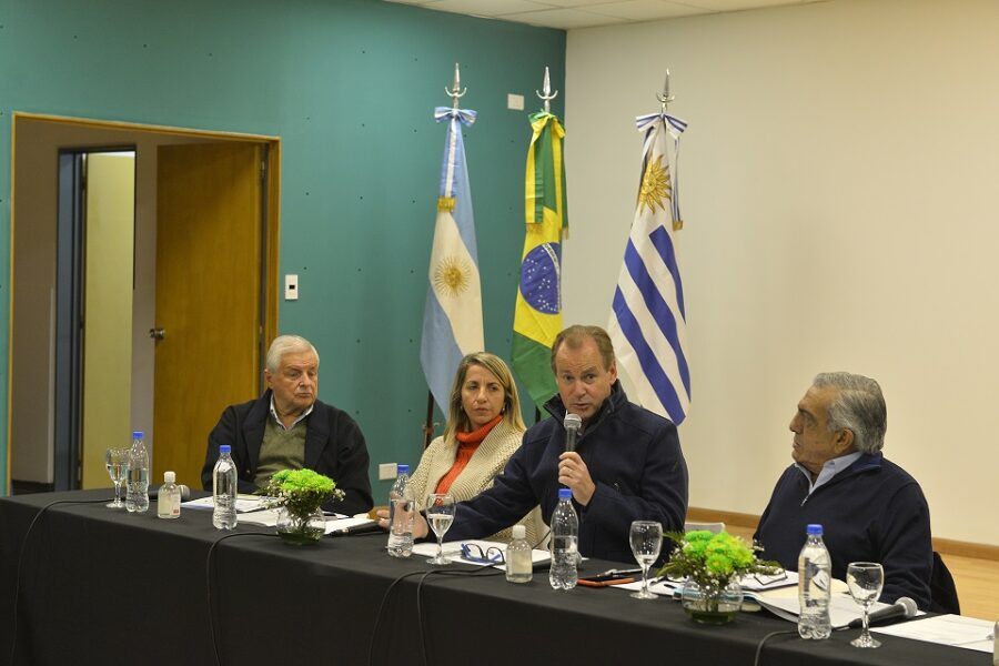 Bordet ratificó la decisión política de avanzar con el dragado a los 34 pies en el río Uruguay