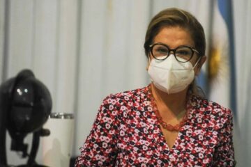 (Mención a Bordet) Todos miran a Graciela Camaño, el espejo de Mauricio Macri y Cristina Kirchner, y gobernadores al ataque