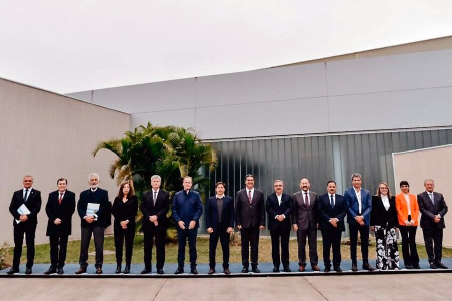 (Mención a Bordet) La Liga de Gobernadores: manejo de planes sociales y reclamo por falta de gasoil