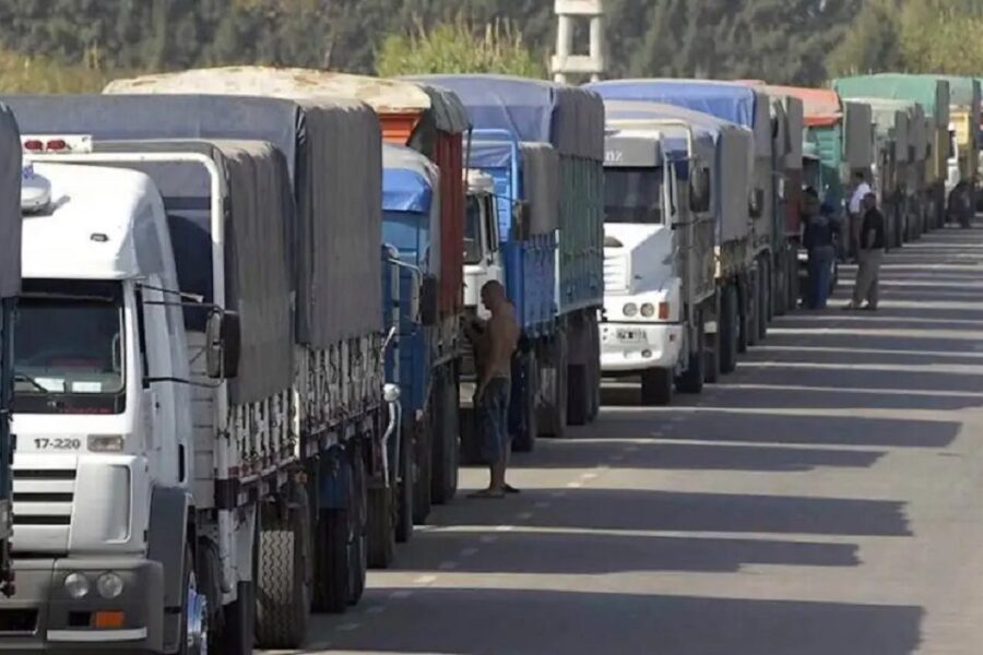 (Mención a Entre Ríos) Falta de gasoil: seguirán las protestas y piden la renuncia de un funcionario nacional