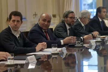 (Mención a funcionario entrerriano) Dólar blue, falta de biodiesel y ausencia de Guzmán: de qué se habló hoy en la reunión de Gabinete