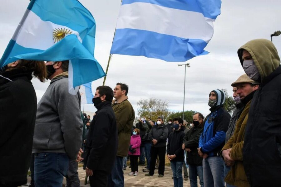 (Mención a dirigente entrerriano) Por la falta de gasoil, la Mesa de Enlace lanzó un paro nacional del campo para el 13 de julio