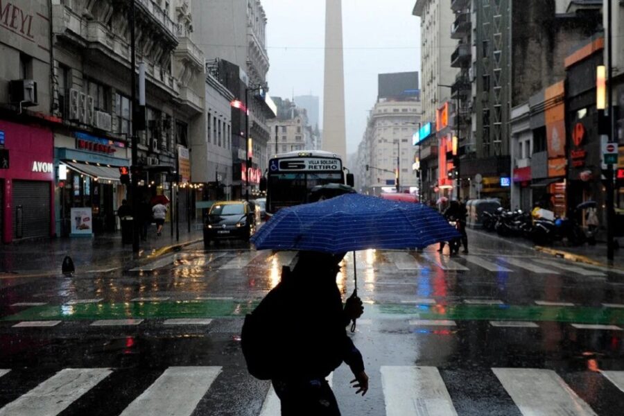 (Mención a Entre Ríos) Alerta amarilla por tormentas y posible caída de granizo en Capital y Gran Buenos Aires