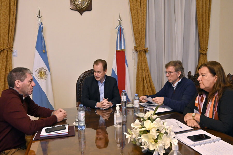 Bordet encarará un nuevo plan de obras viales en zonas rurales