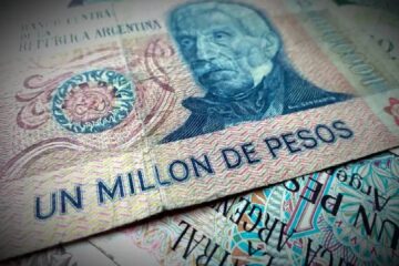 (Mención a Concordia) Cuando todos eran “millonarios”: azotada por la inflación, Argentina tuvo una vez billetes de $1 millón