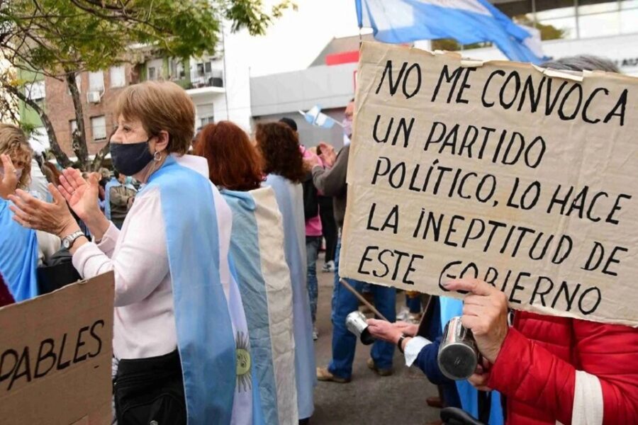 (Mención a Entre Ríos) Una nueva encuesta midió a los políticos con peor imagen en cada provincia: hubo cuatro muy elegidos