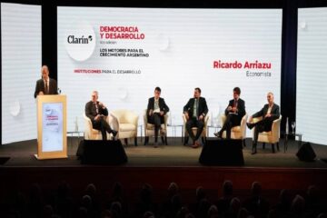 (Mención a funcionario entrerrianos) Referentes del sector agroindustrial, el secretario de Agricultura y gobernadores debatirán