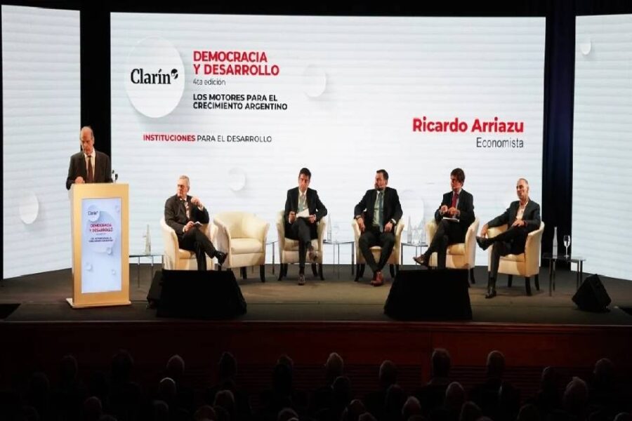 (Mención a funcionario entrerrianos) Referentes del sector agroindustrial, el secretario de Agricultura y gobernadores debatirán