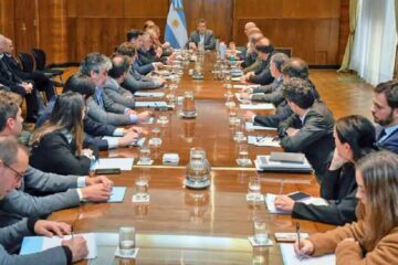 (Mención a funcionario entrerriano) Massa sale “por todo y con todo” a la cancha, sin haber conformado aún su equipo completo