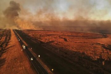 El Delta sigue envuelto en llamas: se quemaron más de 15 mil hectáreas en Santa Fe y Entre Ríos